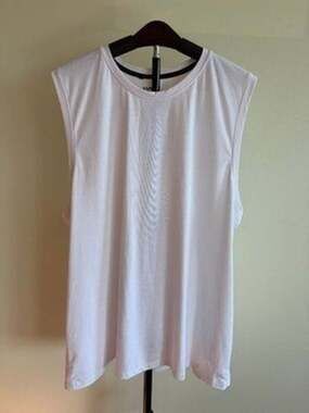 Whoop T-Shirt Mens XL White Crew Neck Sleeveless Stretch